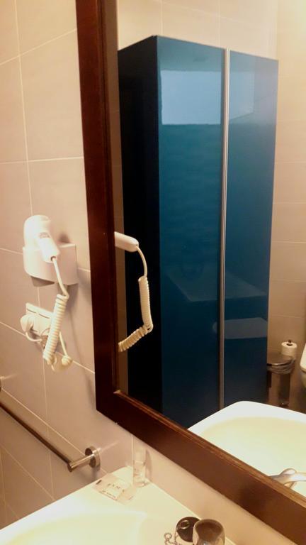 Apartamentos Sol De Mayo อูเบดา ภายนอก รูปภาพ